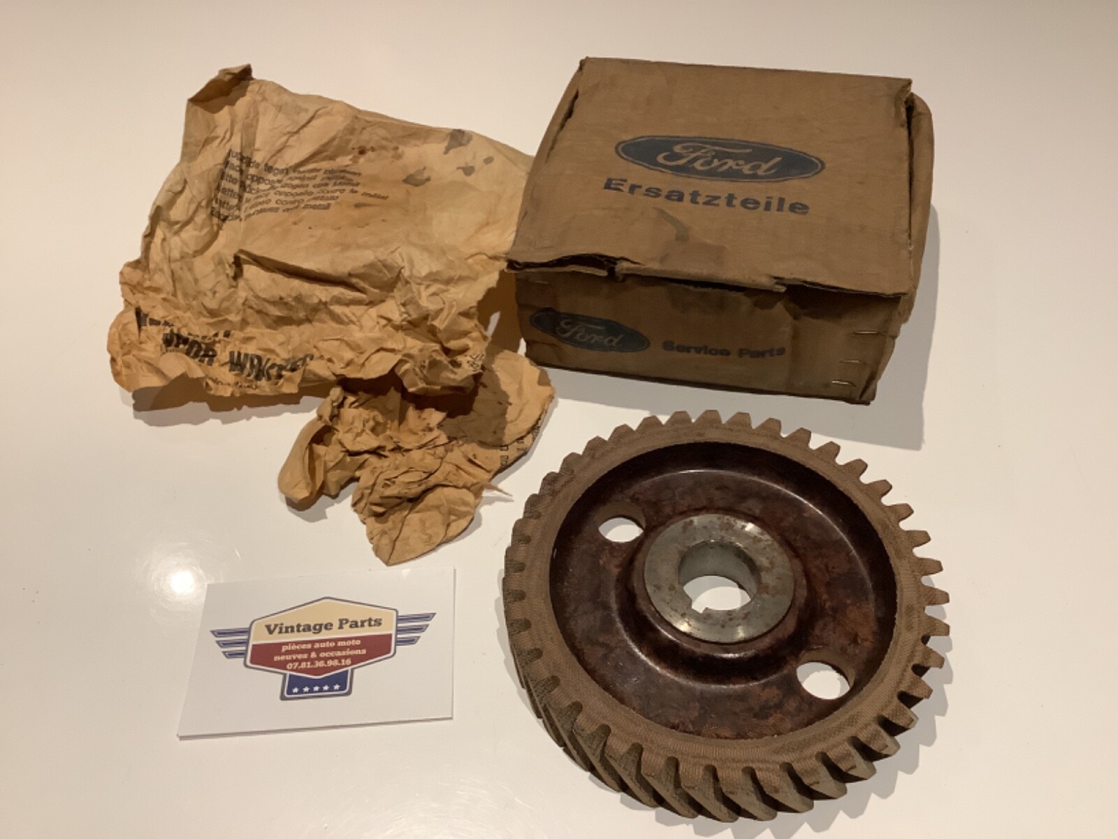 Pignon distribution celoron Ford pour réparer le calage moteur usé