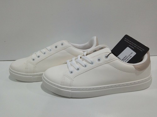 pretty white trainers