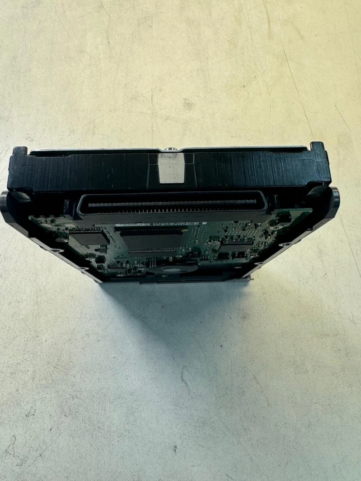 SUN 390-0277-02 ST330000LSUN300G 300GB 10K RPM Ultra-320 SCSI Hot-Pluggable80Pin - Image 3 of 4