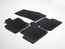 Original VW Tiguan NF Gummifußmatten Set vorne und hinten ab MJ 24 571061500 82V