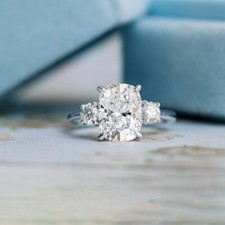 14 Karat Weißgold im Labor gezüchteter Diamant Kissenschliff Verlobungsring 3...