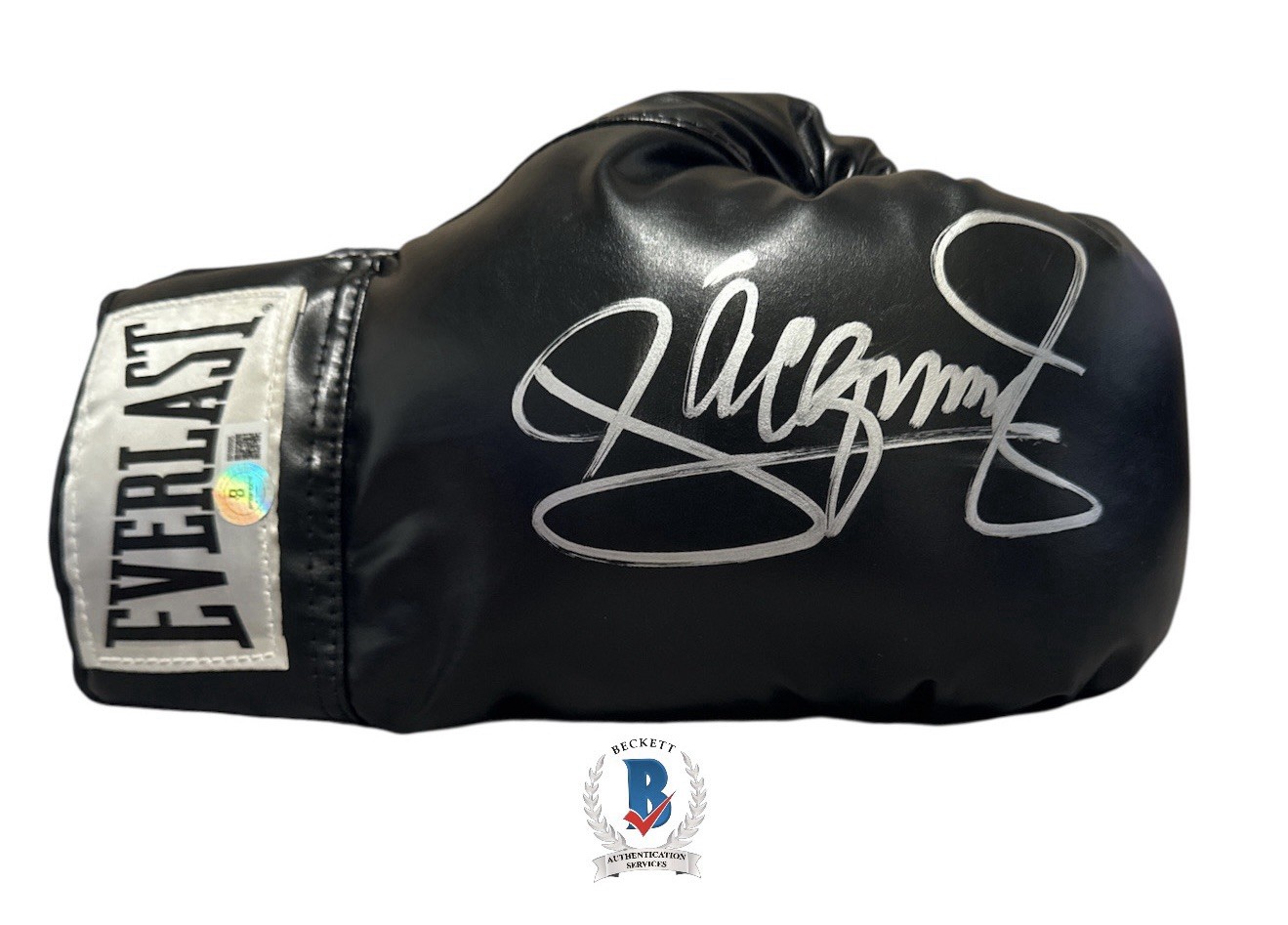 Manny Pacqui o Autographed Signed Manny Pacquiao Everlast Black Glove with Beckett COA 