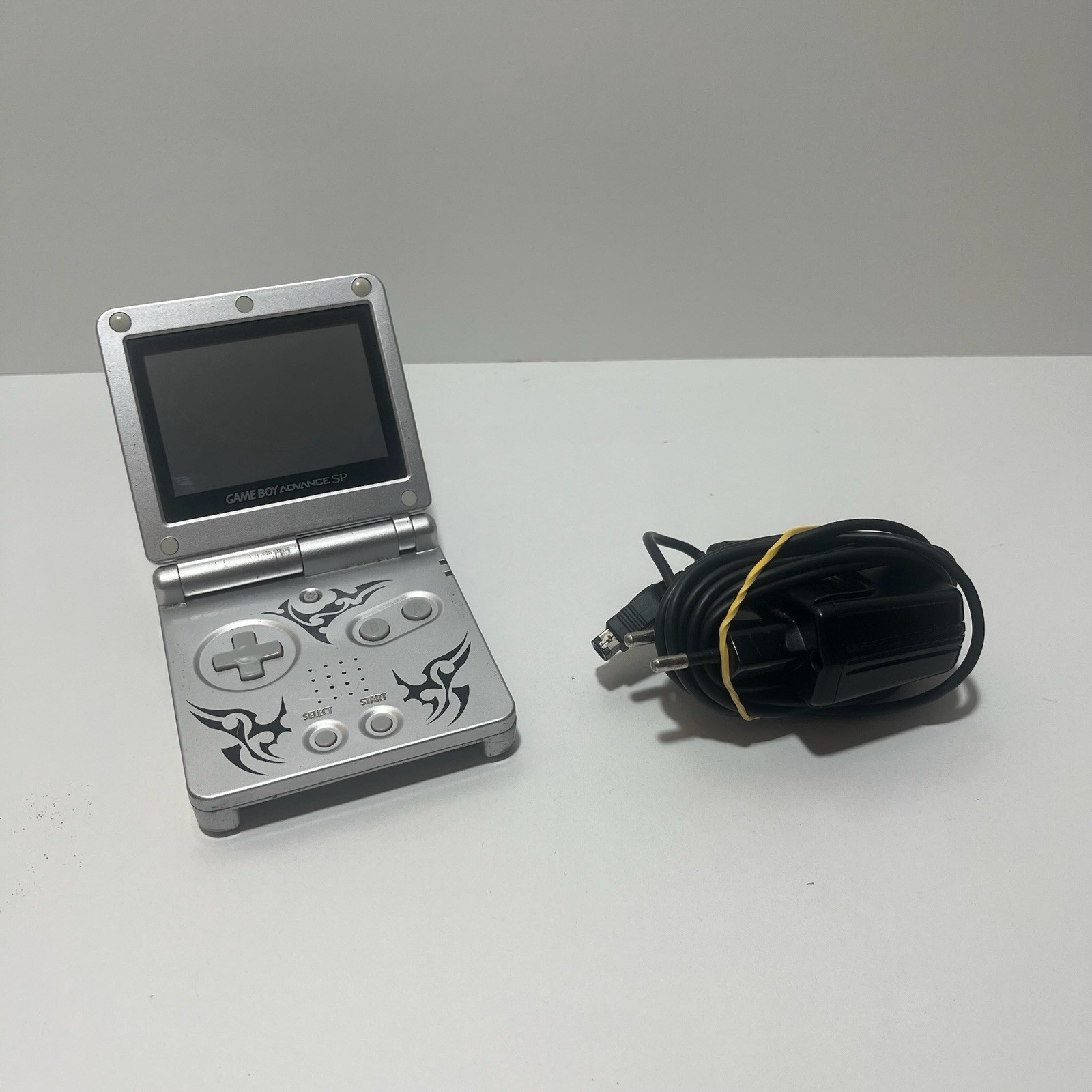 Game Boy Advance Sp Tribal Ottime Condizioni ASG 001 con Caricatore Funzionante