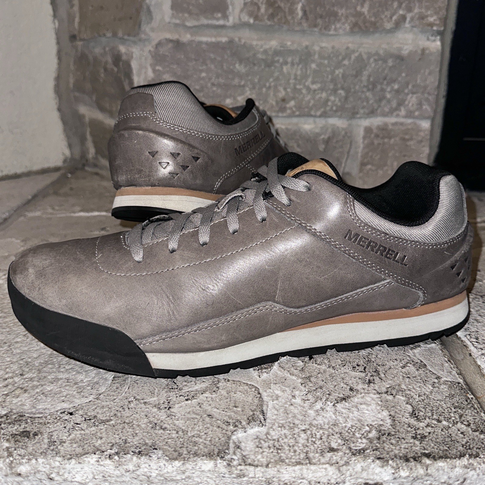 Scarpe da trail Merrell Paloma in pelle grigia sneakers 12 uomo J97281 quasi come nuove