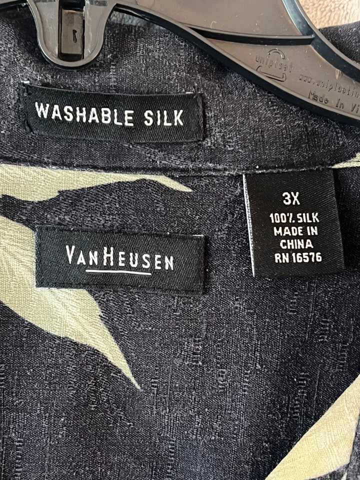 Van Heusen Men's Casual Button-Down Shirt Black 3X Silk - Image 3 of 4