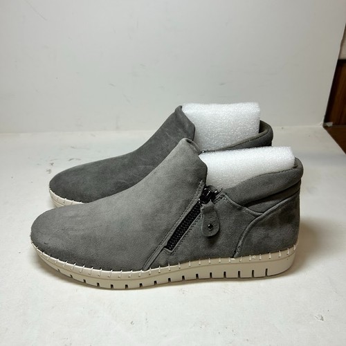 Bella Vita Womens 7.5 M Grey Kidsuede Leather Camberly Ankle Booties NIB ZI0 - Picture 2 of 4