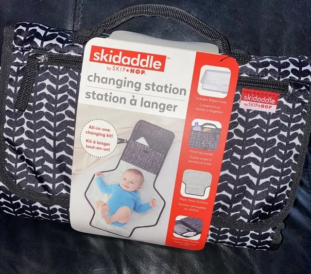 skidaddle changing station