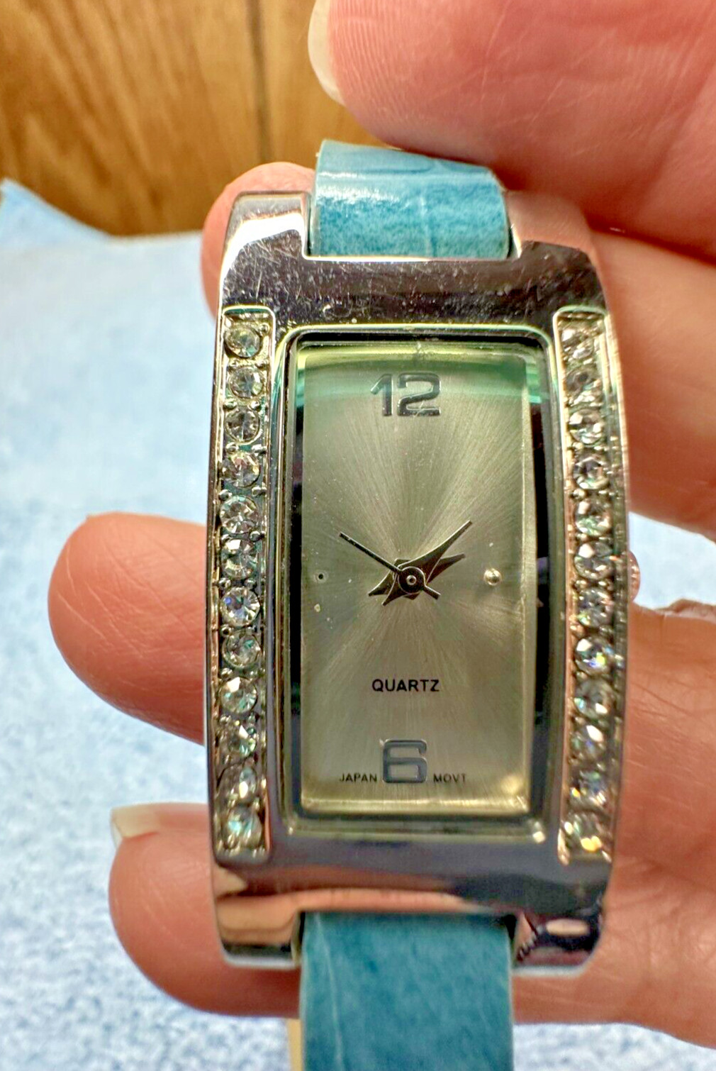 Women's Watch Silver Toned Rectangular Sparkling … - image 1