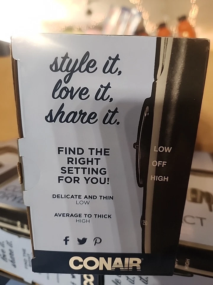 Conair Compact Dryer 1875 Watt Lightweight, Folding & Portable Travel Brand New! - Image 3 of 4