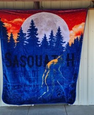 BIGFOOT SASQUATCH YETI APE MAN MOON FOREST QUEEN SIZE BLANKET