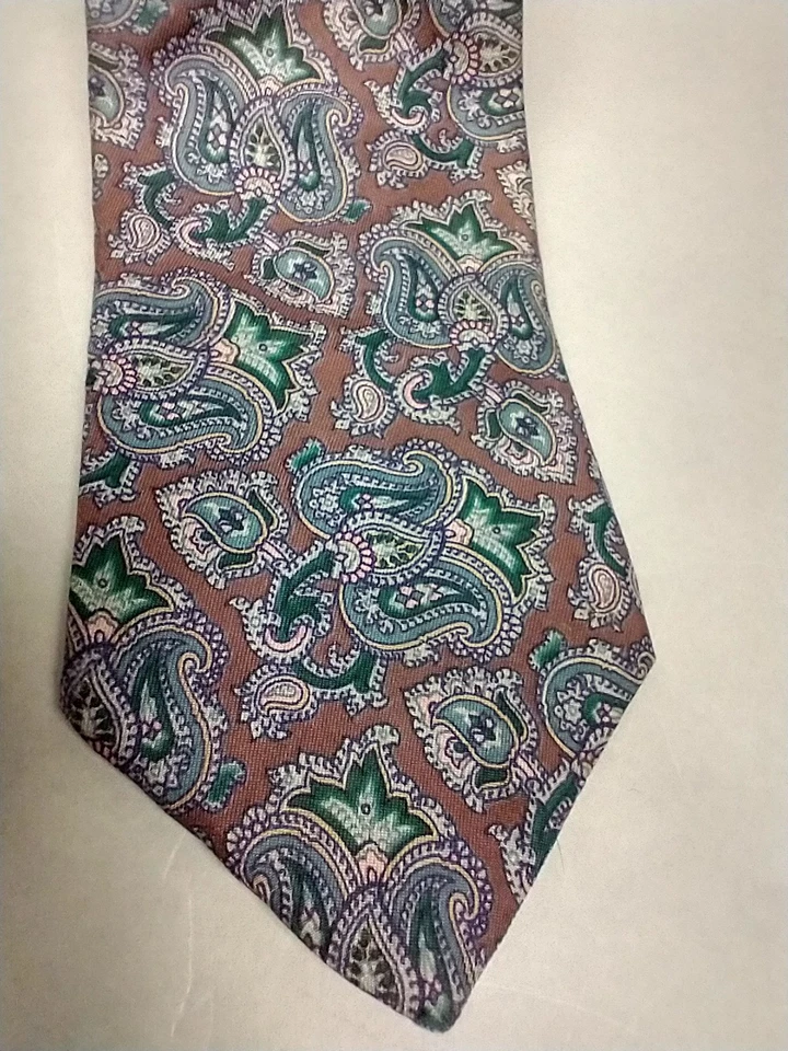 Corbata Geométrica Envoy Vintage Verde Granate Cachemira 100% Seda Hecha en EE. UU. 56x3 Foto 2 de 4