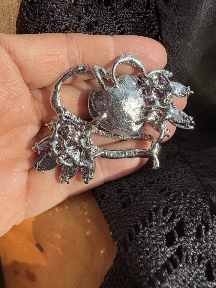 Clásico Broche Colgante Corazón Púrpura Mujer Cristal Colgante Foto 2 de 4