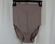 Maidenform Women's Seamless Tummy Control High-waist Brief Blush Size Medium