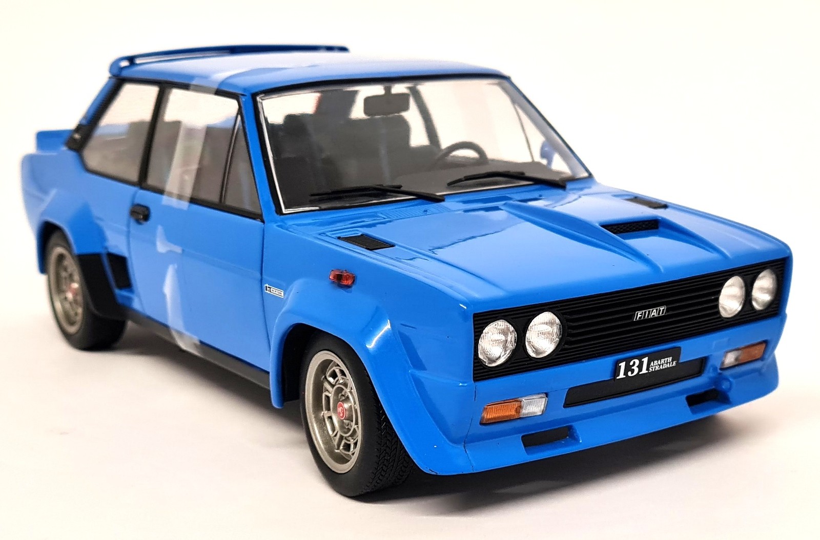 Solido 1/18 - Fiat 131 Abarth 1980 Blue Diecast model car