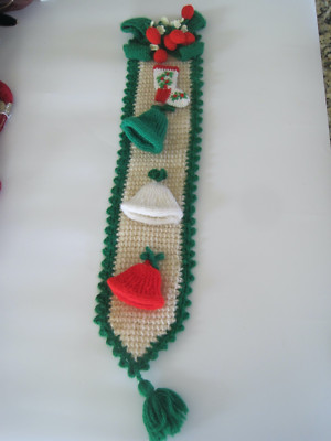 Grannycore Crochet Bell Pull Midcentury Christmas Bells Stocking 24'' x 4.5''