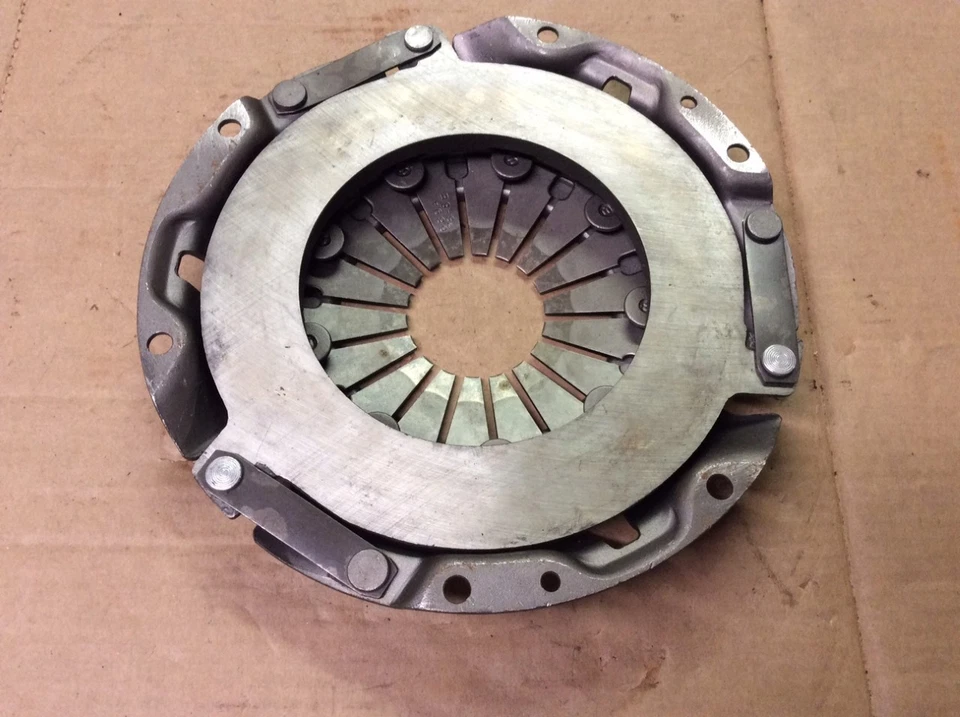 Placa de presión de embrague remanufacturada The Hastings Company 47598 solamente Foto 3 de 4