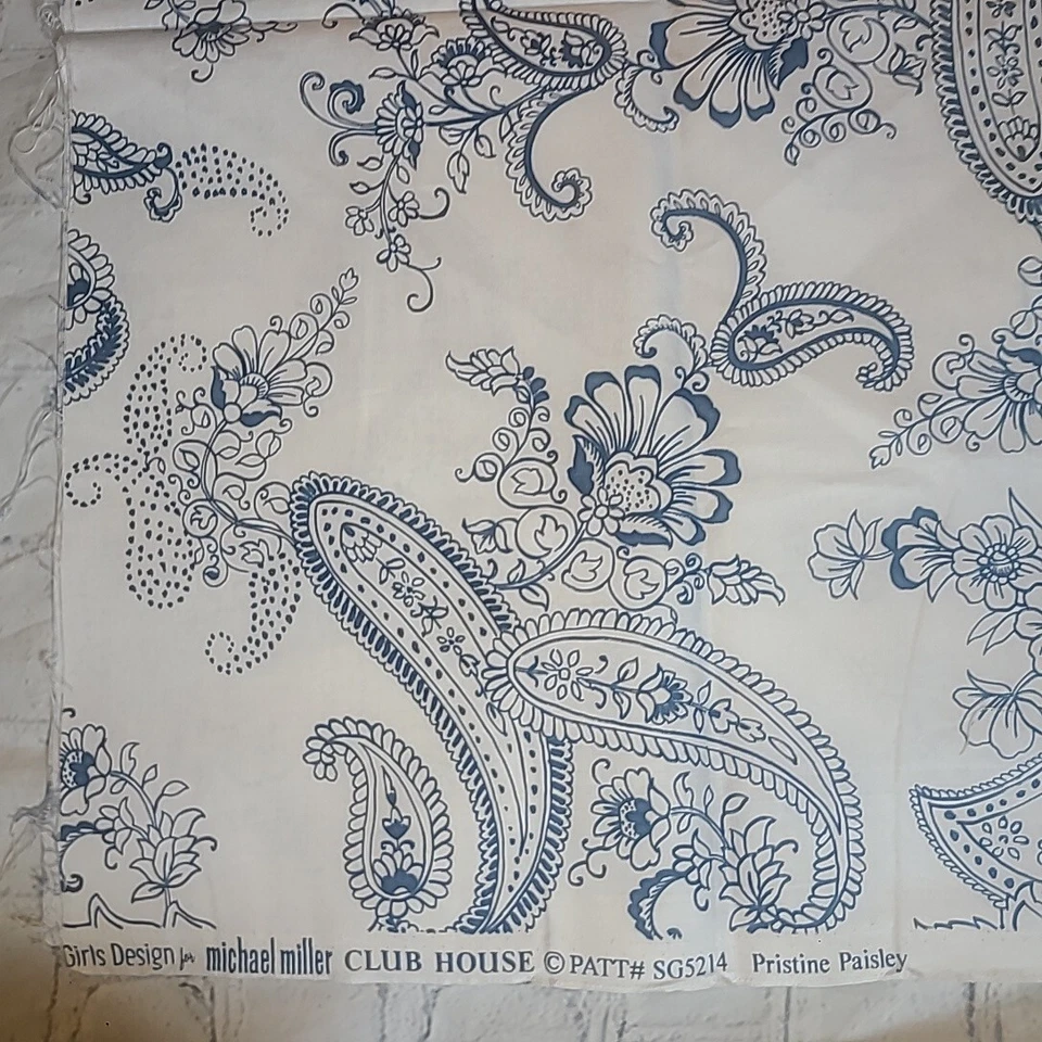 Michael Miller Clubhouse pristine Paisley Fabric Blue & White 15" x 44" - Image 3 of 4
