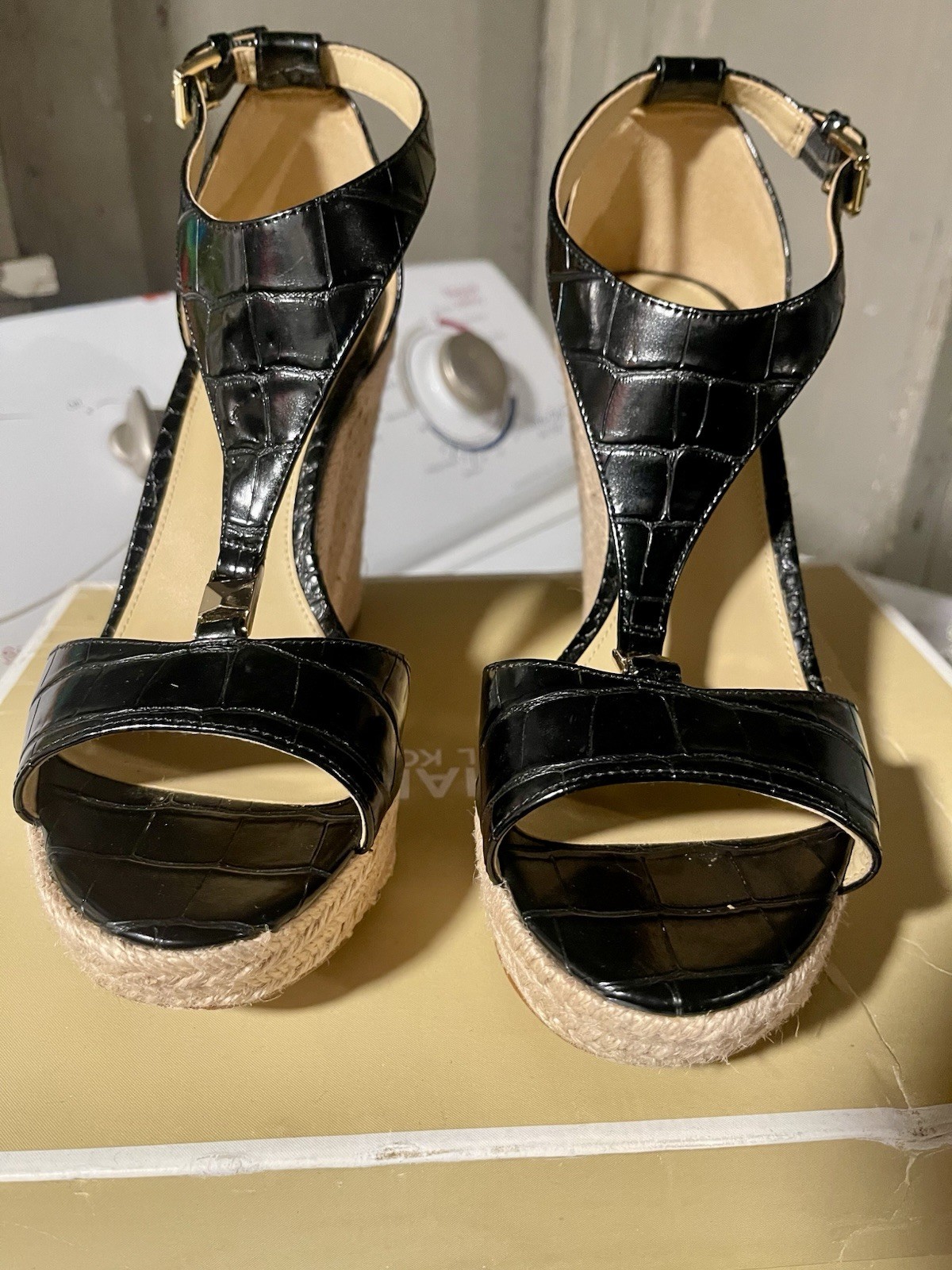 Michael Kors Women's Black Croc Pattern Wedge Espadrille Sandals Ankle Strap 9.5 thumbnail 4