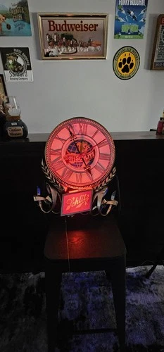 Vintage 1977 Schlitz Beer World Globe Lighted Clock Sign Wall Mount-Works Great!