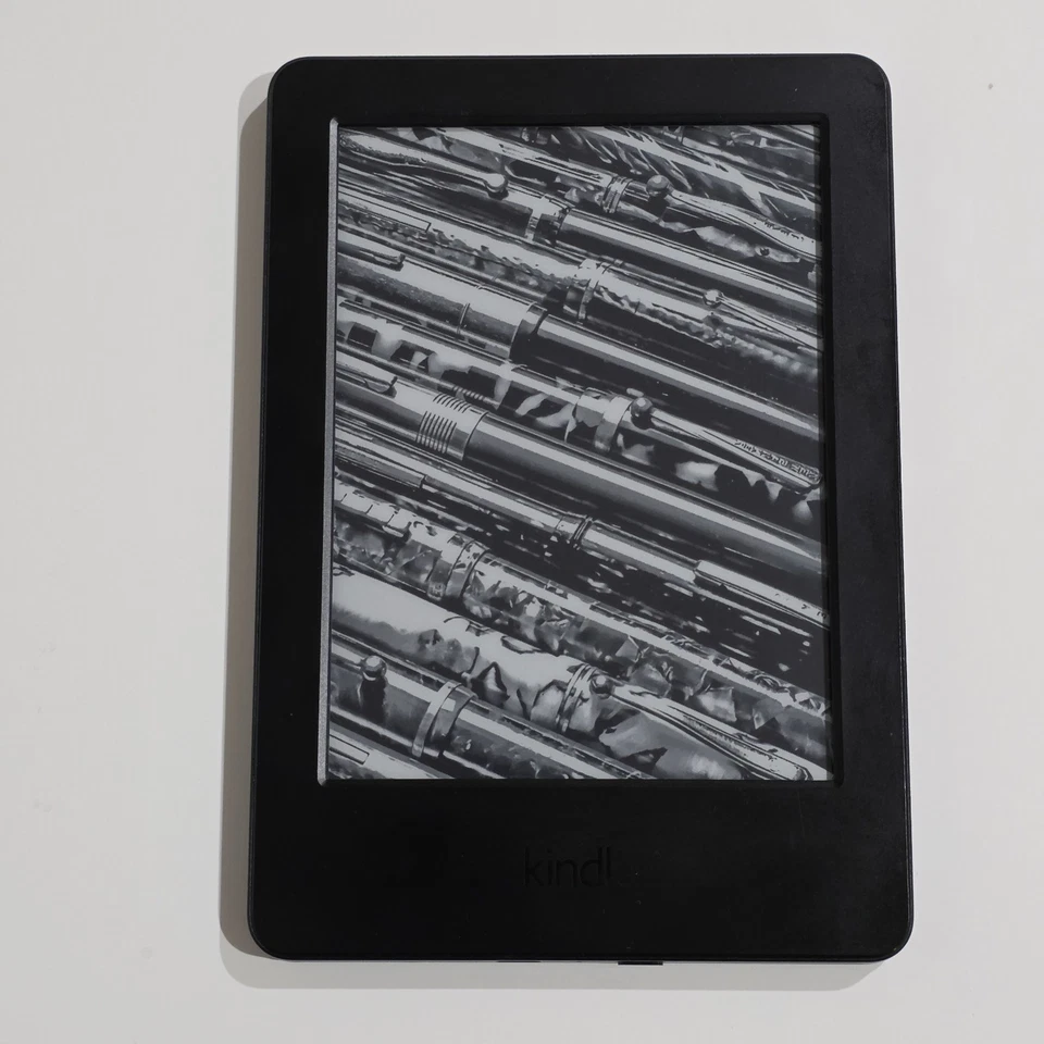 Amazon Kindle 7th Gen Wi-Fi E-Reader Model WP63GW with Box & USB Charger Cable - Image 2 of 4