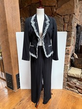 Vintage Y2K early 2000s women's Alberto Makali suit black white