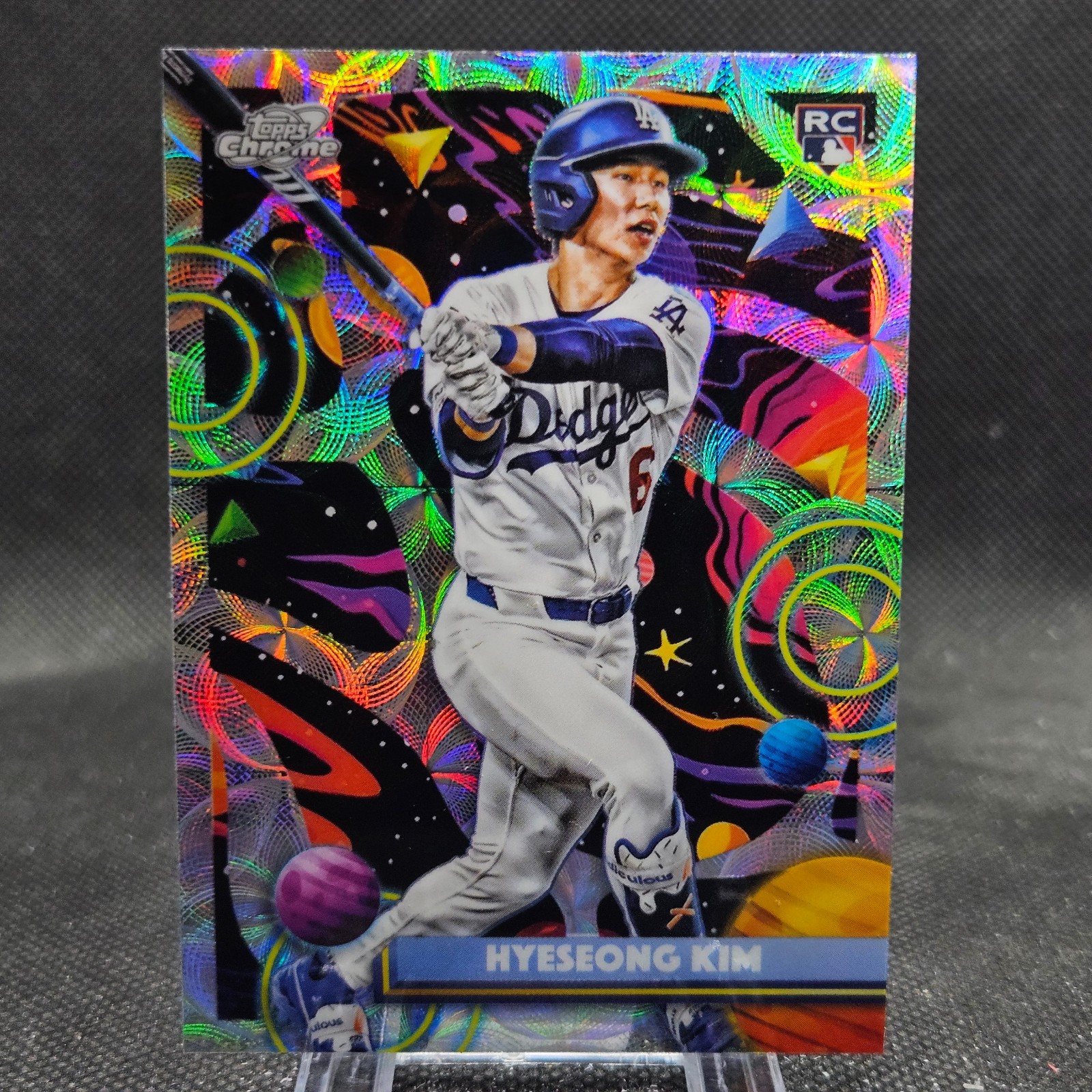 Hyeseong Kim 2025 Topps Cosmic Chrome Nucleus Los Angeles Dodgers Rookie #181