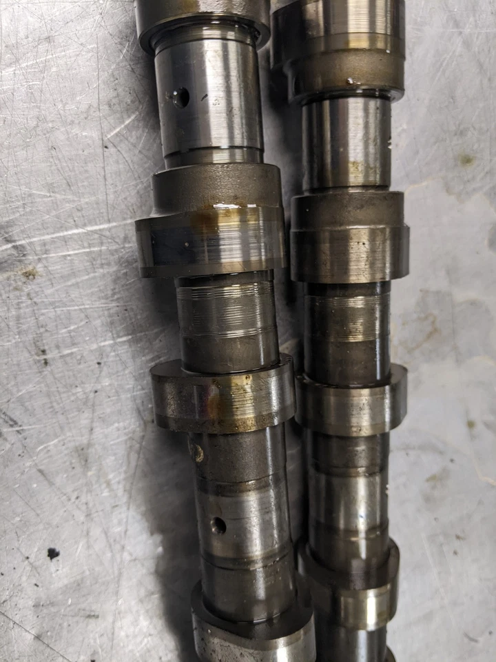 Right Camshafts Pair Set For 08-09 Mercedes-Benz C230  2.5 - Image 3 of 4