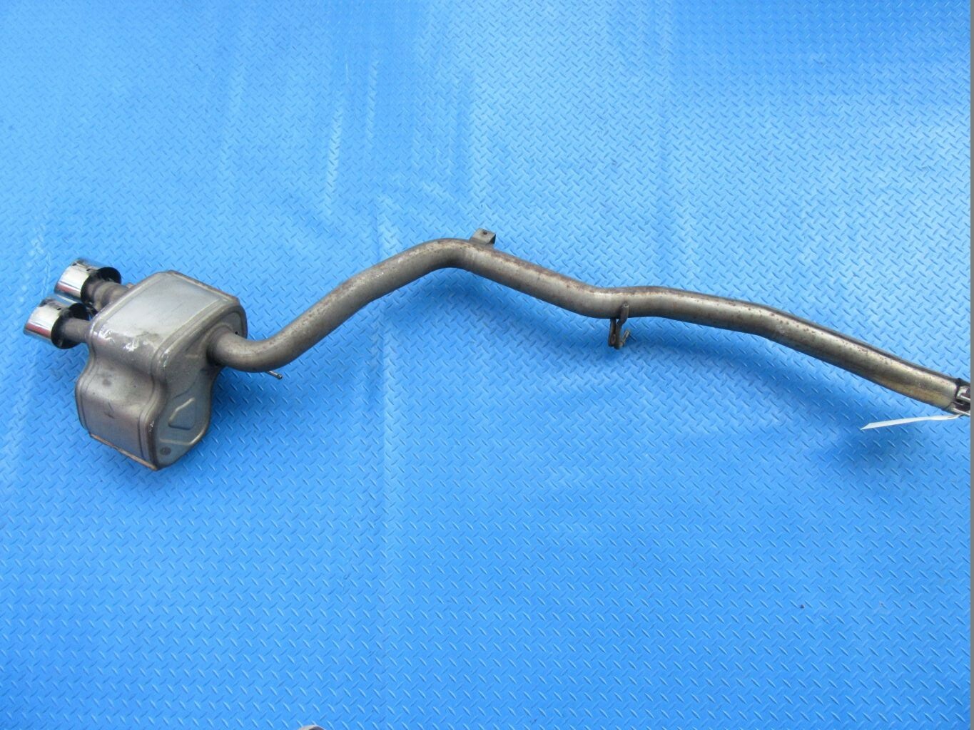 Maserati Ghibli rear left exhaust muffler #7501