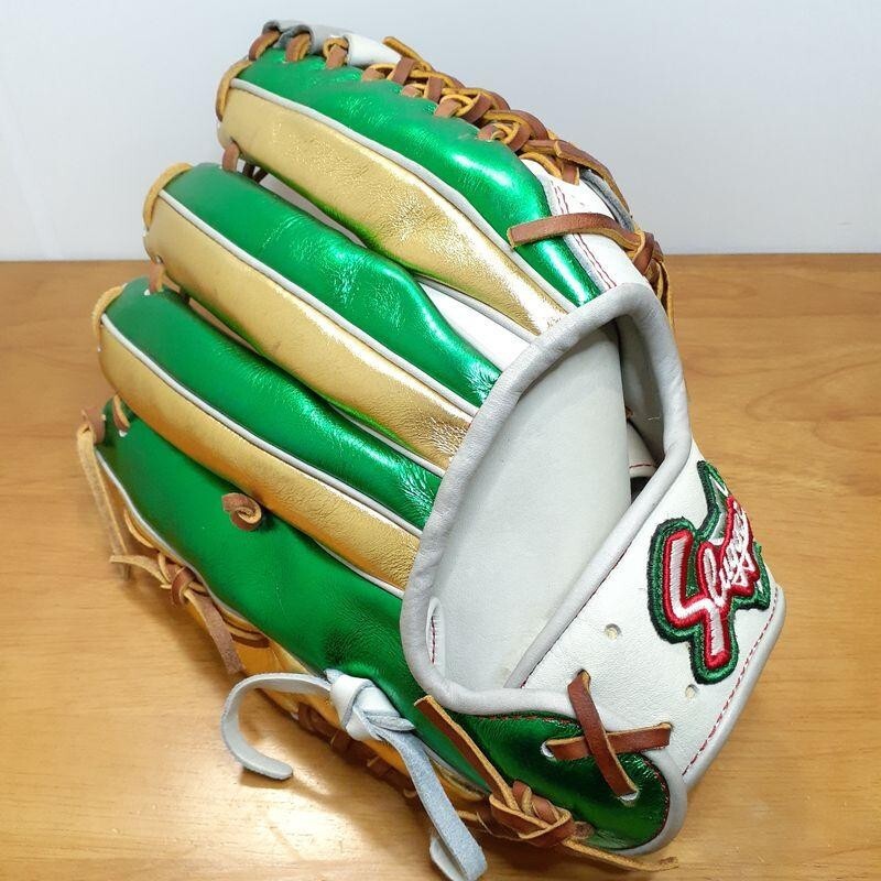 Baseball glove Kubota Slugger 2011 All Star Commemorative Glove