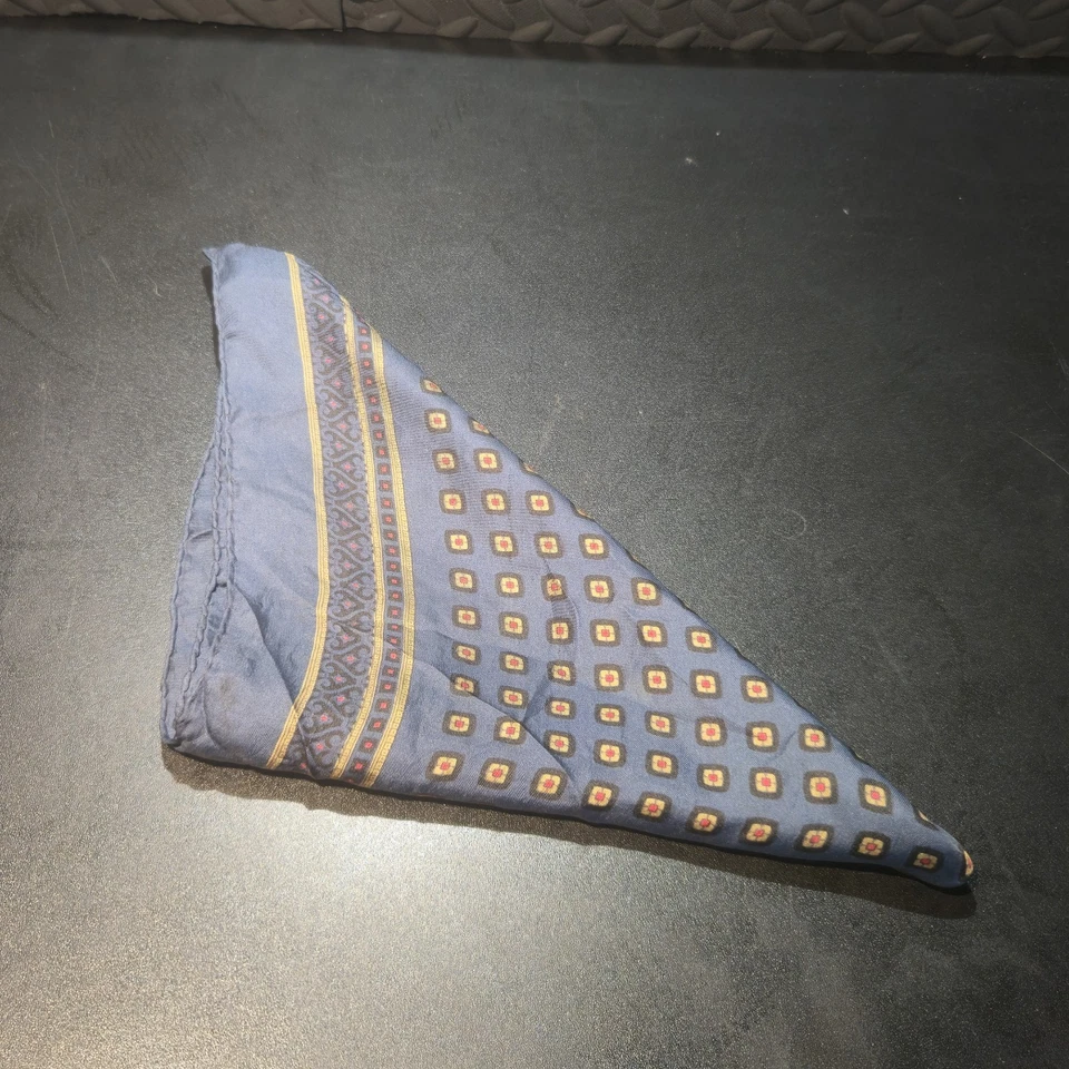 蓝色和金色带几何方形图案19英寸头巾手帕 — 第 2/4 张图片