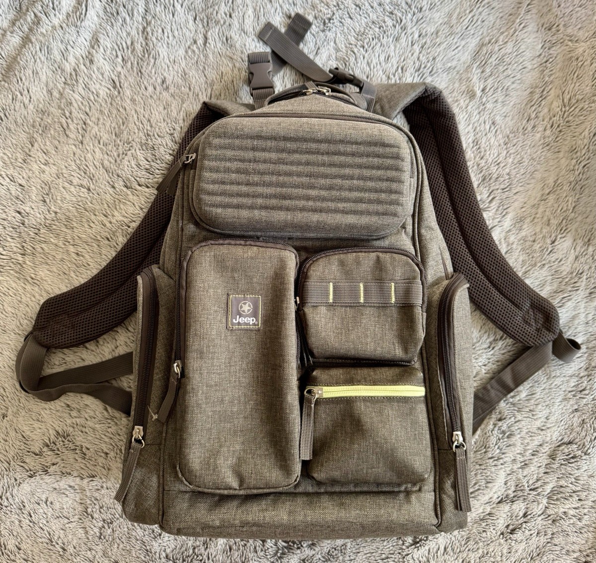 jeep mini backpack Bazzie | Show your Jeep community love with our Jeep Jeeps Backpack- Small