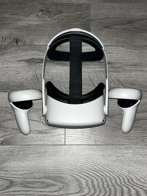 128 Gb Oculus Quest 2 With Custom Head strap And Controller Grips