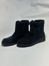 UGG Classic Short Sheepskin Class Black Boots Women Size 7