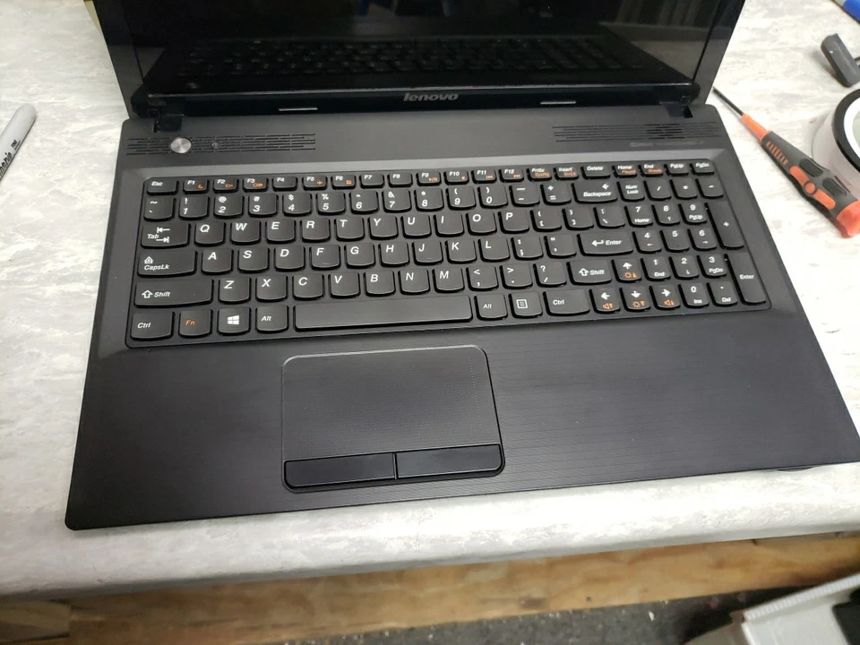 Lenovo IdeaPad N585 AMD 2 CORE  E-1 1.4GHZ 2GB RAM NO POWER CORD FREE SHIP - Image 2 of 4