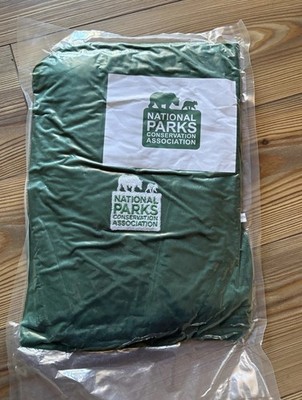 National Parks Conservation Association Green Fleece Blanket NIP Sealed w/ Logo