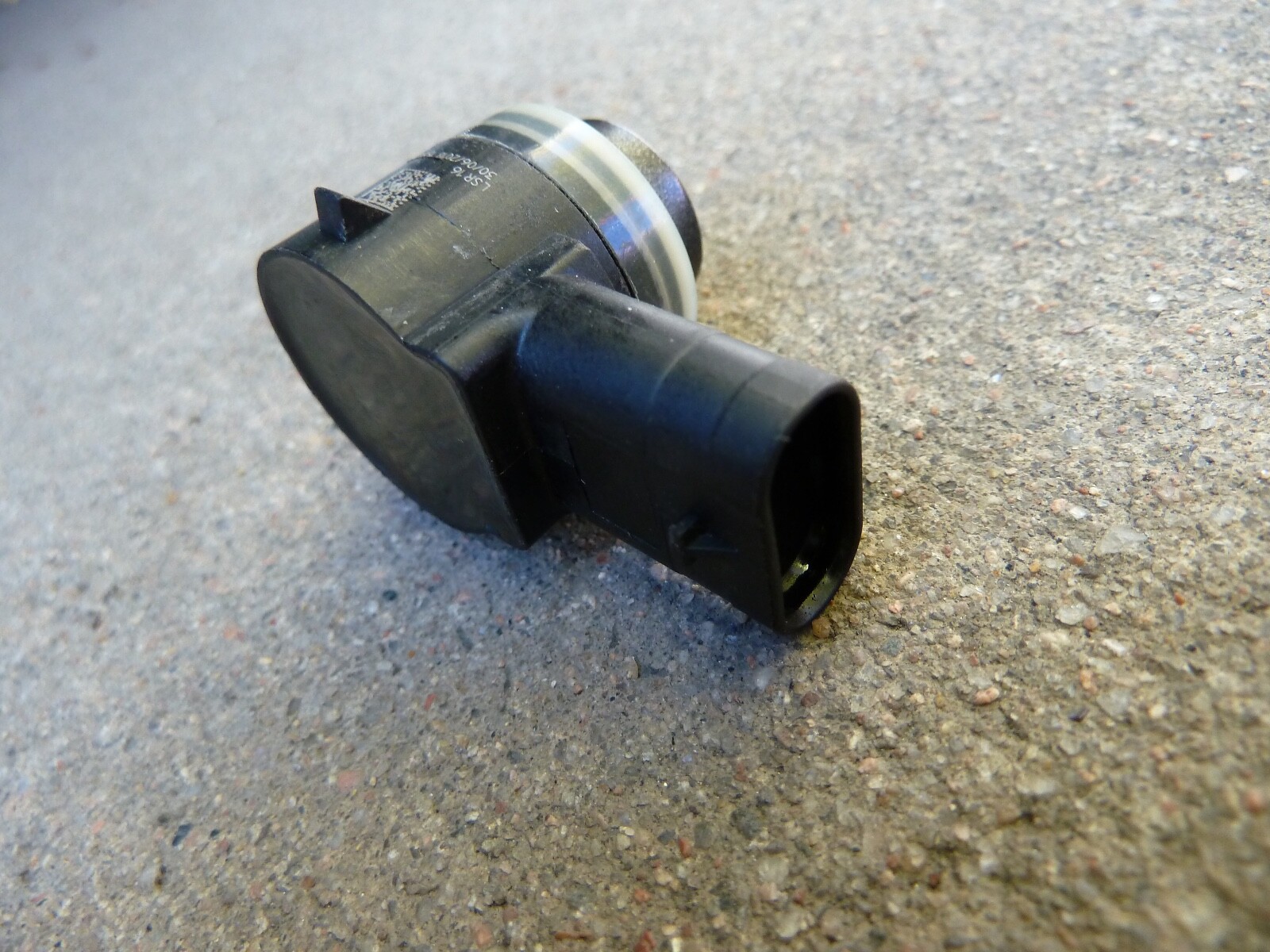 2017 UP Bentley Benayga Parking Aid Sensor OEM Bumper Mounted