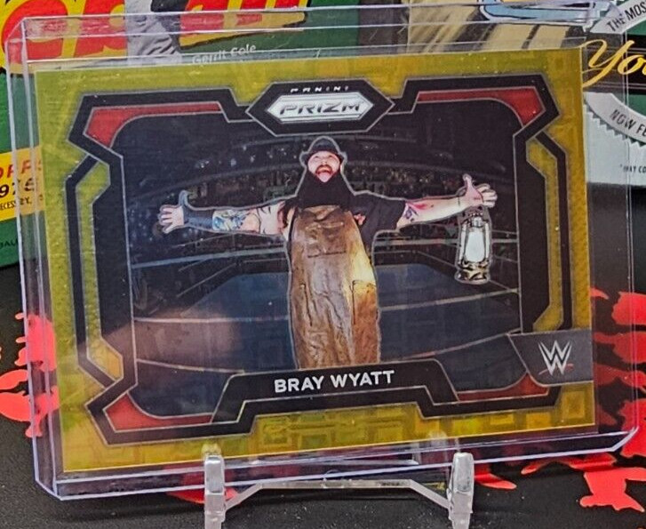 2024 PANINI PRIZM WWE GOLD SHIMMER PRIZM #16 BRAY WYATT 4/5