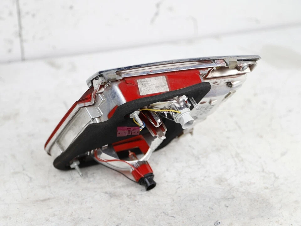 BMW SERIE 7 740LI 750LI 760LI 2009-2012 LUZ TRASERA INTERIOR IZQUIERDA OEM Foto 2 de 4