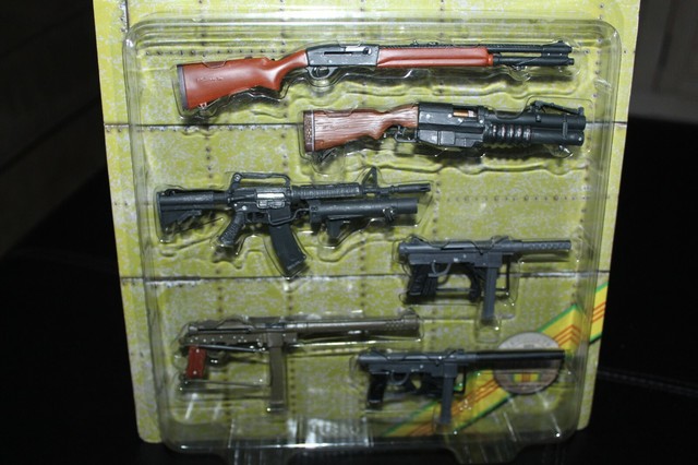 The Ultimate Soldier U.S. NAVY SEAL Weapon Set! Rare ~ NIP NEW !! 21st