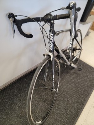 Giant Defy Advanced 3 Composite Frame Bicycle M/L LOCAL PICKUP