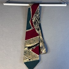 Men’s Bugatti Tie 100% Italian Silk Made In USA Geometric Pattern Red Black Grn