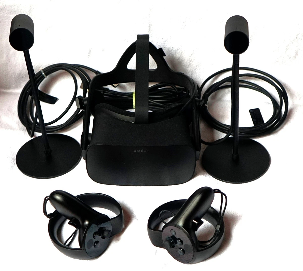 Oculus Rift HM-A VR Headset Incomplete Kit (READ