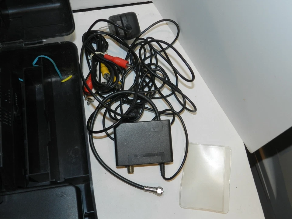 TurboGrafx-CD 16 System Console w/ Docking Station + System Card + Case RARE - Image 2 of 4