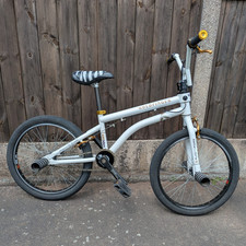 KHEbikes Goldfinger BMX Bike 20 in 1 Speed White/Gold/Black with Pegs