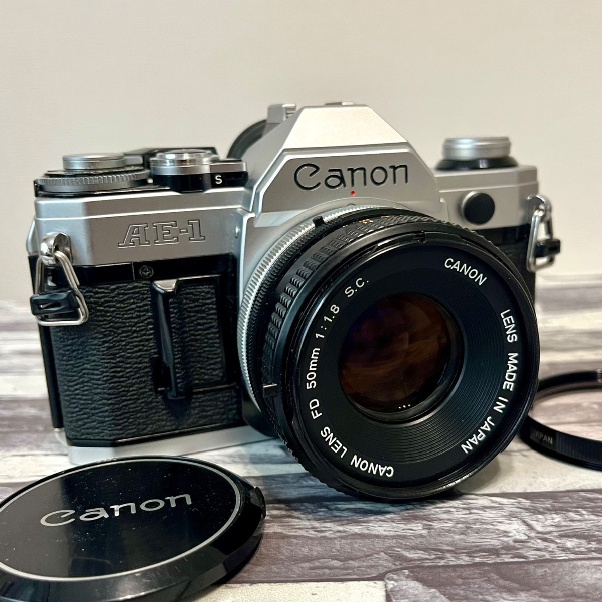 Canon Fd 50mm F1 Reflex Lens Canon AE-1 SLR 35mm Film Camera W