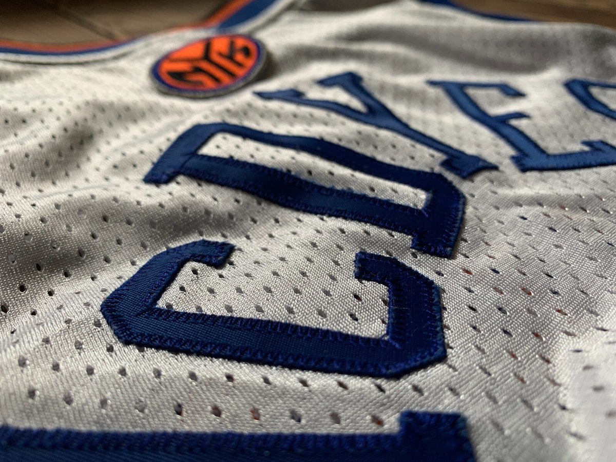 Antonio McDyess Men's 52 XXL Reebok Authentic New York Antonio McDyess Men's 52 XXL Reebok Authentic New York