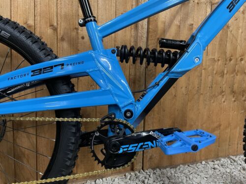 Orange 327 RS full suspension Downhill bike, HIGH SPEC, BOXXER, HOPE, GX - Picture 10 of 12