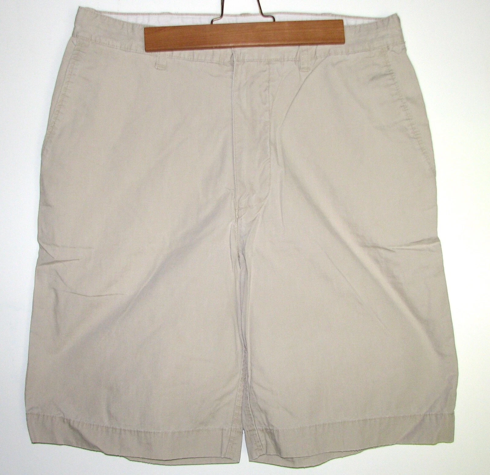 Abercrombie & Fitch Men's 100% Cotton Tan Flat-Front Khakis Chino Shorts-Size 32