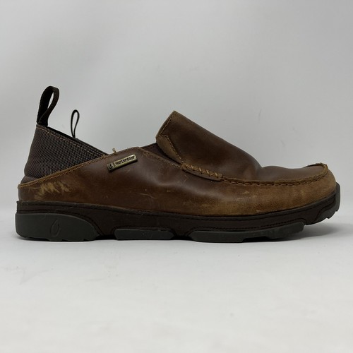 olukai waterproof shoes