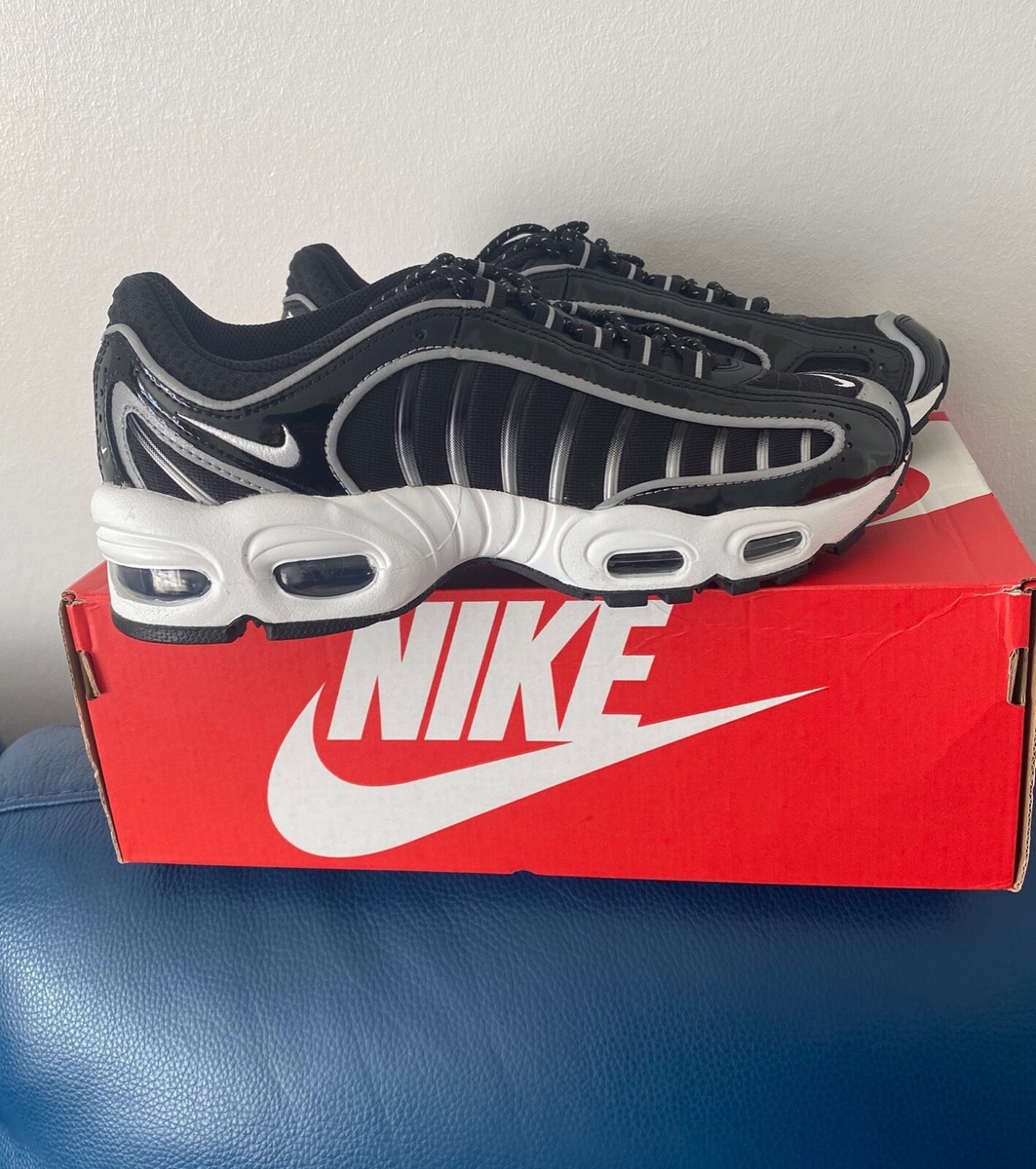 nike air max tailwind 4 black